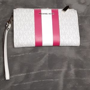 Michael Kors wristlet